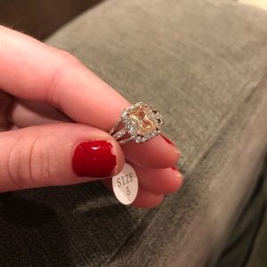 NWT Fragrant Jewels Peaches And Cream Ring Size 5